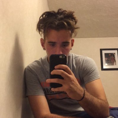 Profile Picture of David Joseph Varga (@djvarga13) on Twitter