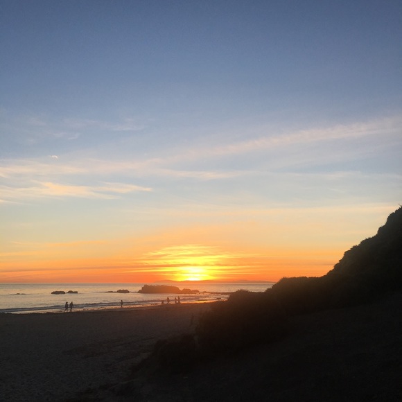 Profile Picture of Eva Amirzada (@avamirzada) on Poshmark