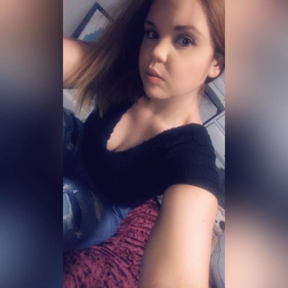 Carylee Ortiz valentin - Poshmark Profile Picture of Carylee Ortiz valentin (@carylee11) on Poshmark