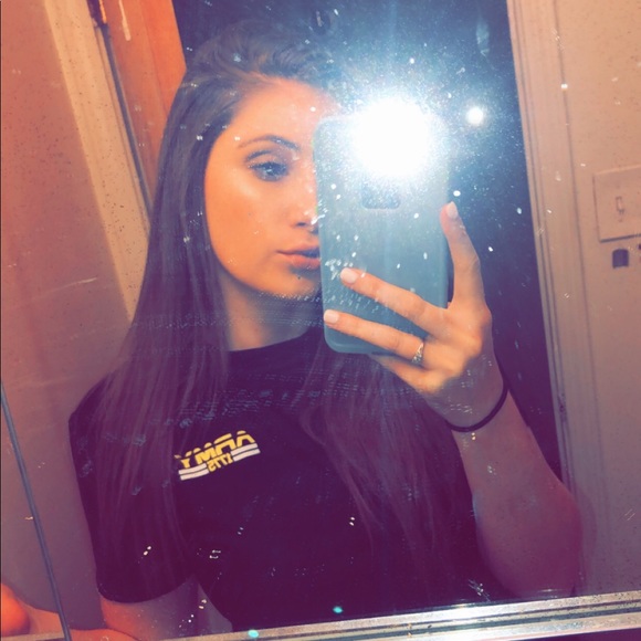 Profile Picture of Catherine Frank (@catfrank1356) on Poshmark