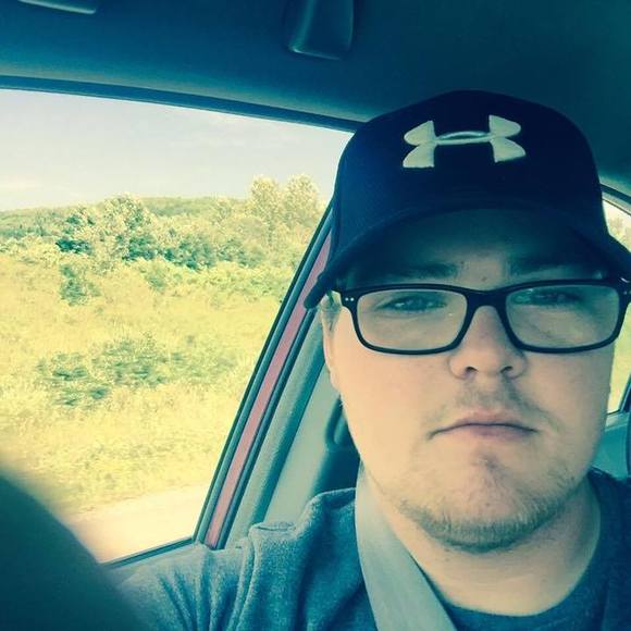 Profile Picture of Steve Laflamme-pratt (@stevebuzz1347) on Poshmark