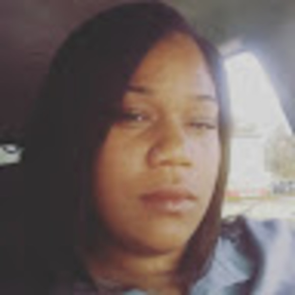 Profile Picture of Brandi Jones (@bbjjones5484) on Poshmark