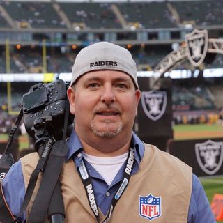 Profile Picture of Shawn Jonas NFL (@shawn_jonas_nflphotography) on Instagram