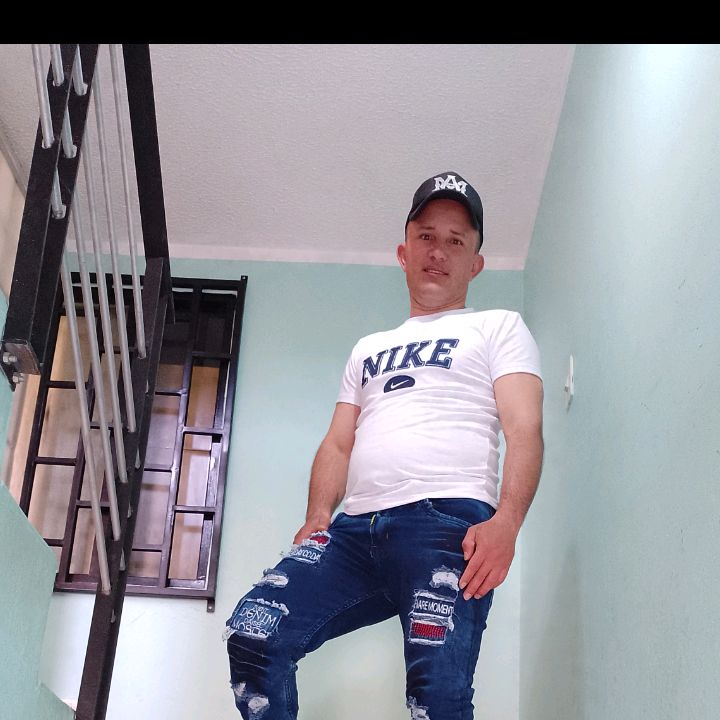 Profile Picture of Manuel Arango (@manuel.arango32) on Tiktok