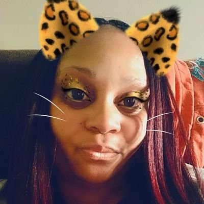 Profile Picture of Danielle Lemonson Twitter