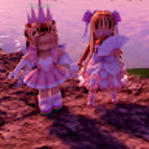 Profile Picture of Lisa Bizzell (@maddieslays101) on Poshmark