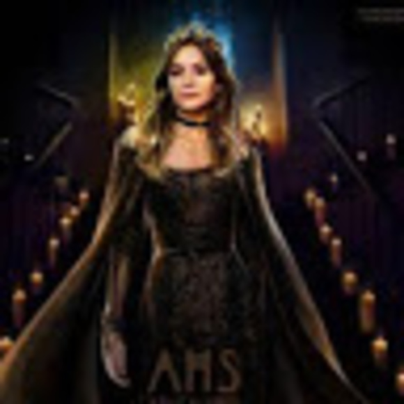 Profile Picture of Momo Slash (@momoslash) on Poshmark