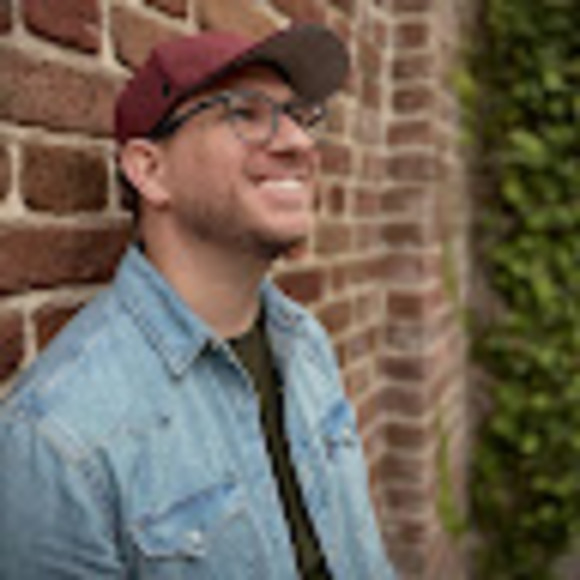 Profile Picture of Michael Steadman (@mtsteadm) on Poshmark