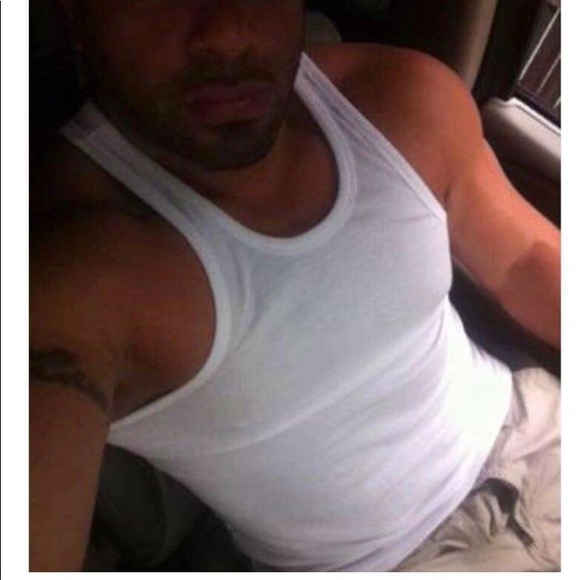 Profile Picture of Moe Moe (@moemoe719) on Poshmark