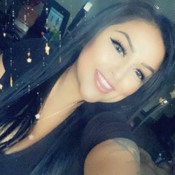 Profile Picture of Britt Rascon (@brittnie661) on Poshmark