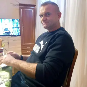 Profile Picture of stasiekkruszewski (@stasiekkruszewski) on Tiktok