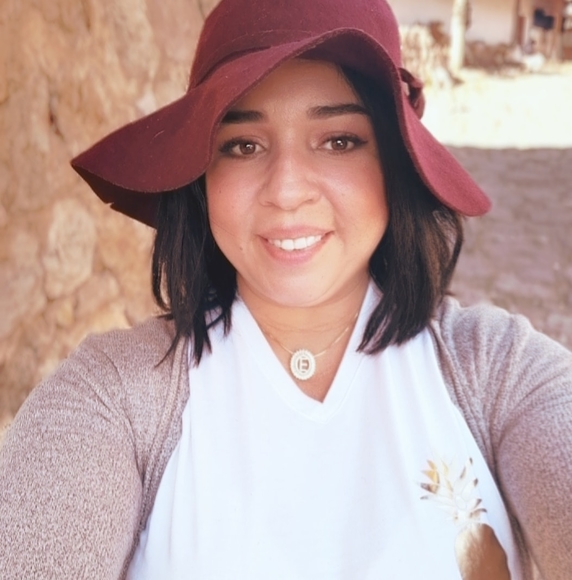 Profile Picture of Eva Galvez matute (@evagal) on Poshmark