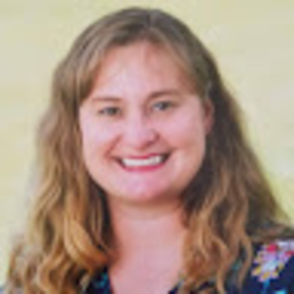 Profile Picture of Jannine Moores (@janninemoores) on Poshmark