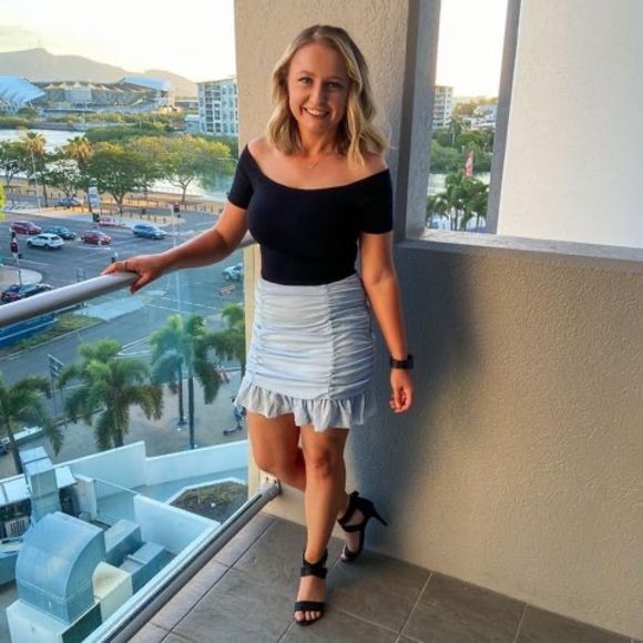 Profile Picture of Crystalyn Brown (@crystalyn007) on Poshmark