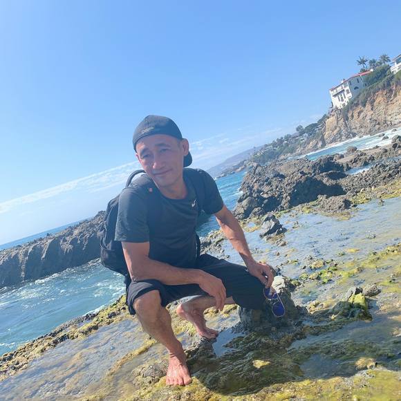 Profile Picture of Frank Nguyen (@frank91269) on Poshmark