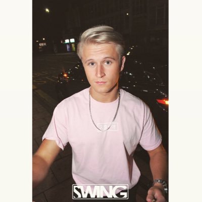 Profile Picture of Ed (@ted_cook) on Twitter