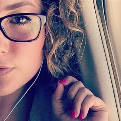 Profile Picture of Nikki Button (@nbutton15) on Twitter