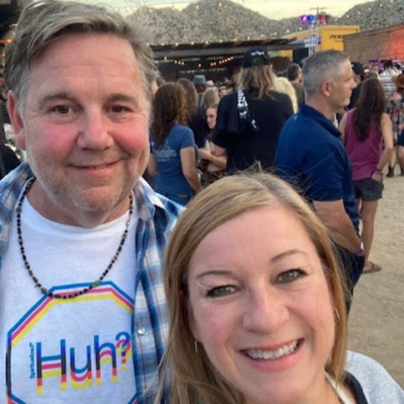 Profile Picture of Jamie & matt Thorndodd (@thorndodds) on Poshmark