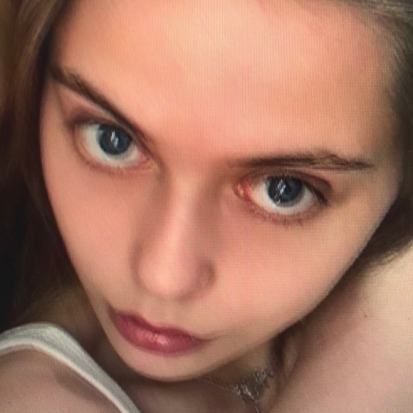 Profile Picture of Bobby Bates (@saraharvey555) on Poshmark