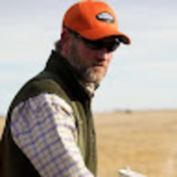 Profile Picture of Edward James (@edjames73) on Poshmark