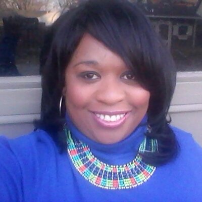 Profile Picture of Iris N Shaw (@IrisNShaw) on Twitter