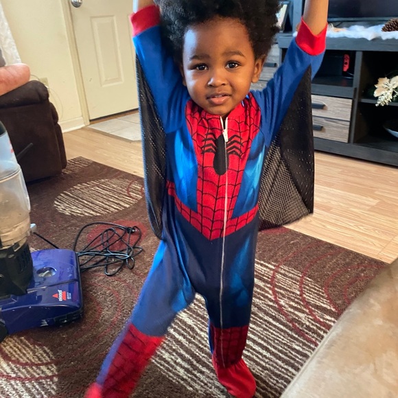 Profile Picture of Jamie Releford (@relefordjl) on Poshmark