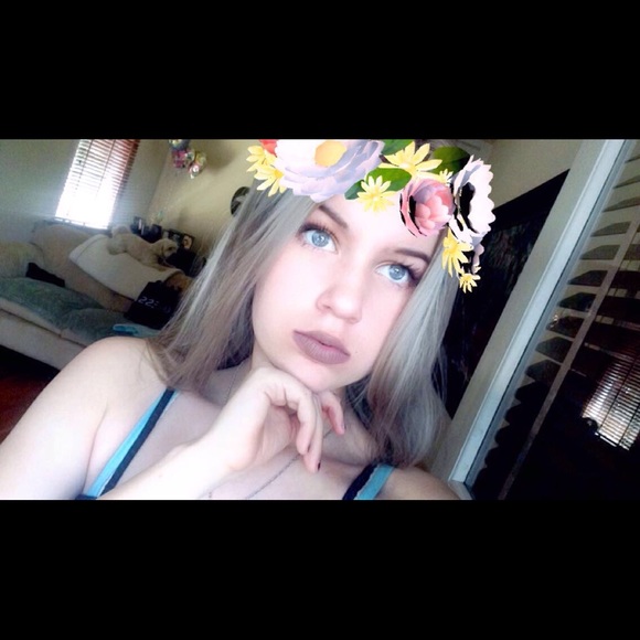 Profile Picture of Marissa Woldt (@missa12345) on Poshmark