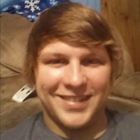 Profile Picture of Michael Poche (@mikepoche) on Poshmark