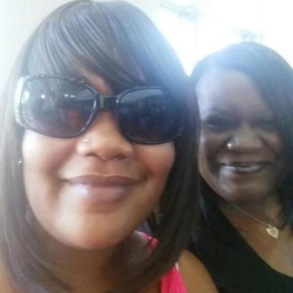 Profile Picture of Diane Daniels (@diane0523) on Poshmark