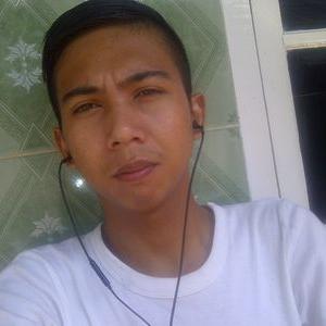 Profile Picture of Bray Amstrong (@beni_al_azhar) on Twitter