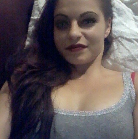 Profile Picture of Lindsay Traynum (@lindsaytraynum) on Poshmark