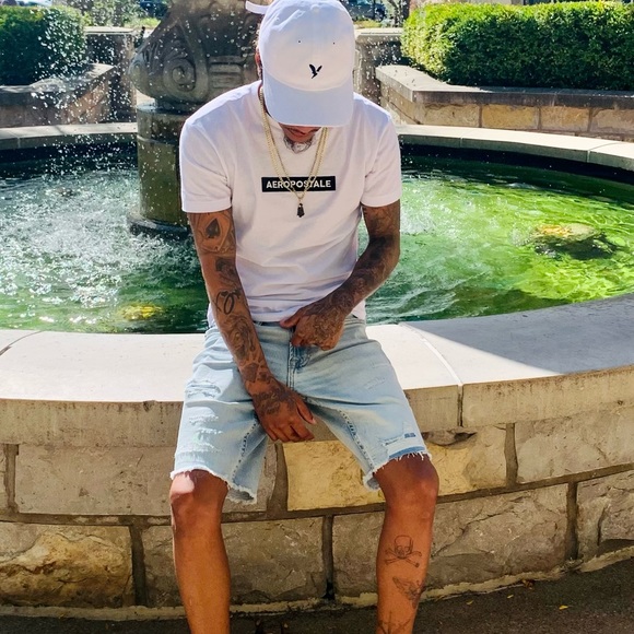 Profile Picture of Jonathon Lancelot (@j_lancelot) on Poshmark