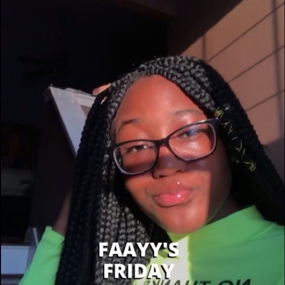 Profile Picture of Faaizah Adeogun (@faayygotfanss) on Poshmark