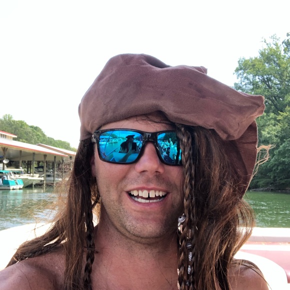 Profile Picture of Kyle Simmons (@ksimms1408) on Poshmark