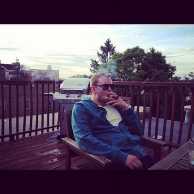 Profile Picture of Jon Armond (@JonnySill) on Twitter