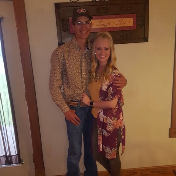 Profile Picture of Riley Brattin (@rjbratti) on Poshmark