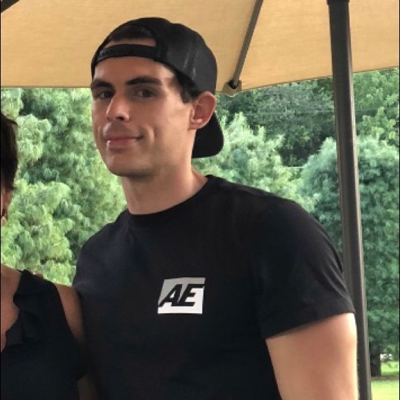 Profile Picture of Bryan Caruso (@bcaruso15) on Poshmark