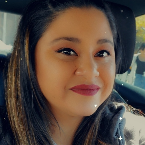 Profile Picture of Cristal Sanchez (@mrs_sanchez88) on Poshmark