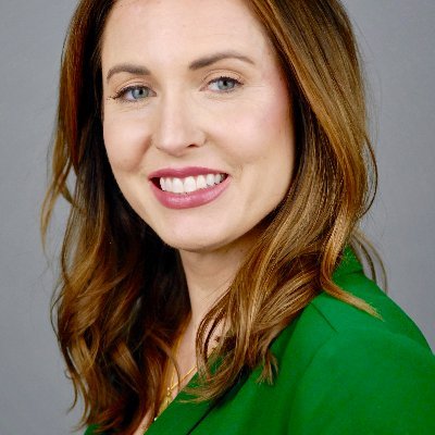 Profile Picture of Laura Rhinehart (@lrhinehart3) on Twitter