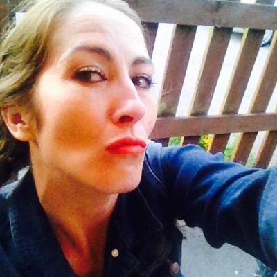 Profile Picture of Naomi Carson (@@10dixy) on Twitter