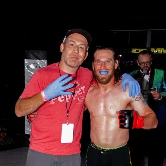 Profile Picture of Jesse Parker (@jesseparker888) on Poshmark