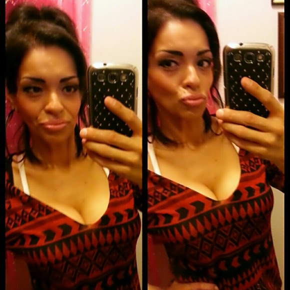 Profile Picture of Inez Castillo (@eeneh) on Poshmark