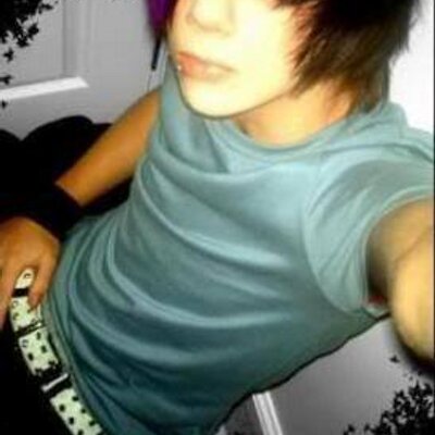 Profile Picture of Adam Pool (@catchmyBREATHx) on Twitter