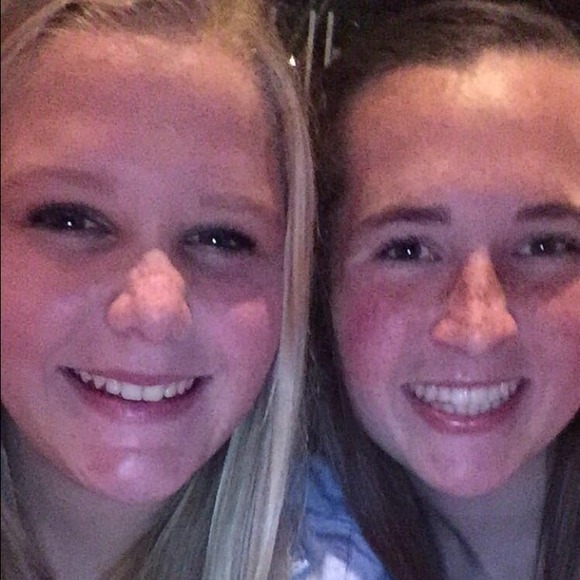 Maddie Vanandel - Poshmark Profile Picture of Maddie Vanandel (@maddievanandel) on Poshmark