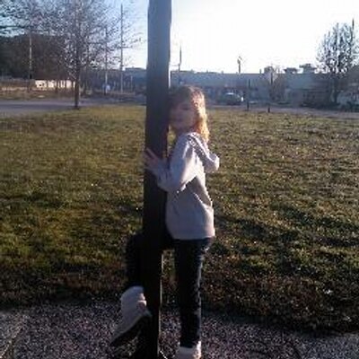 Profile Picture of Miranda Hughes (@mirandahughes11) on Twitter