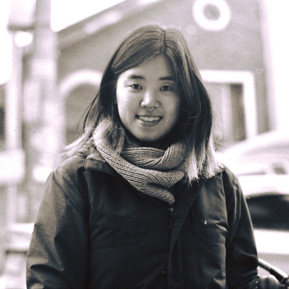 Sol Lee - Poshmark Profile Picture of Sol Lee (@solee616) on Poshmark