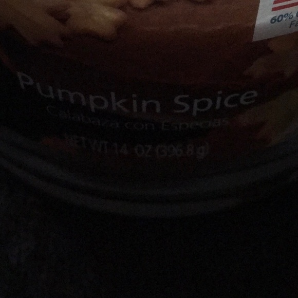 Bonnie Yelland - Poshmark Profile Picture of Bonnie Yelland (@bonnieyelland) on Poshmark