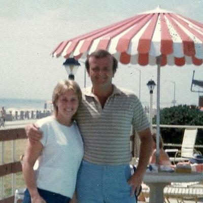 Profile Picture of Lori Jackson (@LorettaJJJ) on Twitter