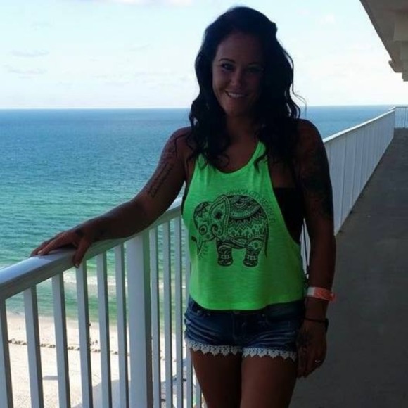 Profile Picture of Misty Menser (@mmenser38) on Poshmark