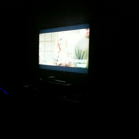 Profile Picture of Karen Zuranski (@specialme357) on Poshmark